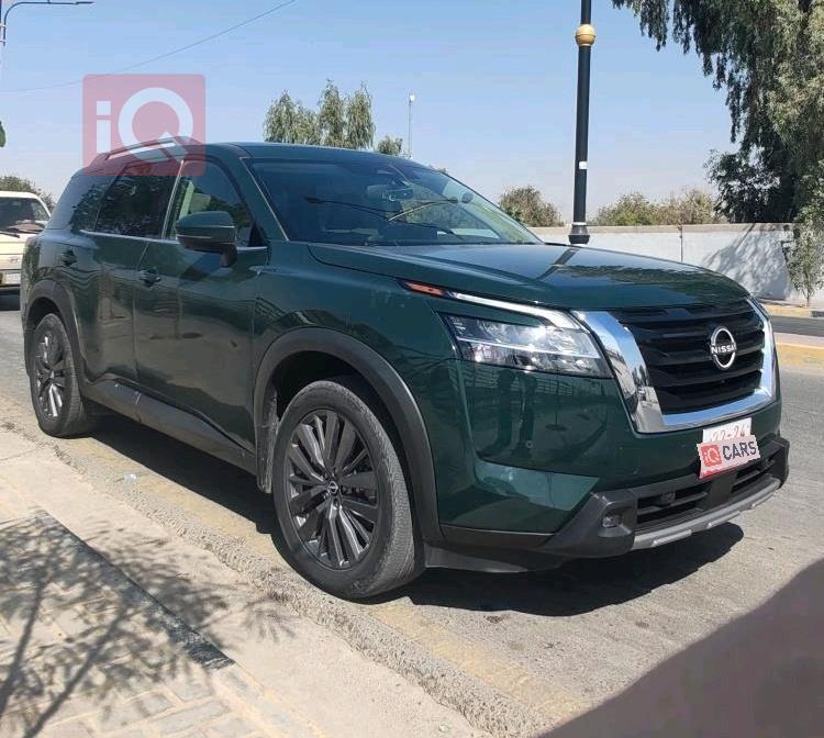 نیسان پاسفایندەر